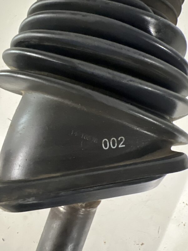 Steering Column Lower Shaft FREIGHTLINER OEM - Image 2