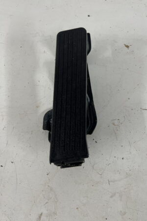 Gas Accelerator Pedal ISUZU NPR OEM