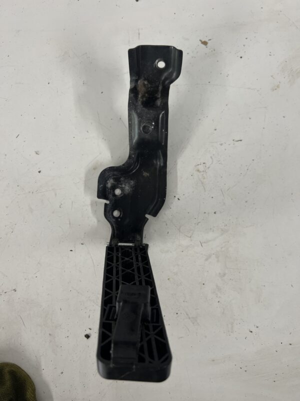 Gas Accelerator Pedal ISUZU NPR OEM - Image 2