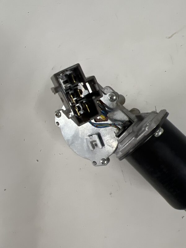Front Wiper Motor 2023 ISUZU NRR Diesel 5.2L 2011-2022 OEM 8980291194 - Image 4