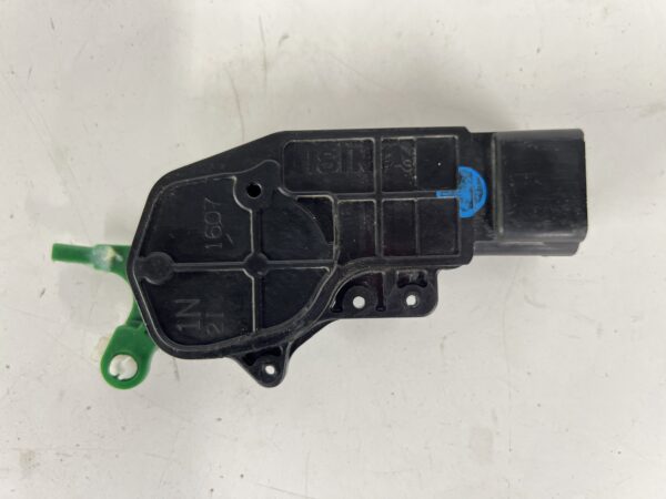 Front Right Door Lock Actuator Motor 2023 ISUZU NRR Diesel 5.2L 2011-2022 OEM 8980582300 - Image 2