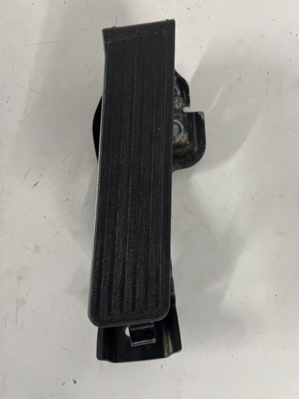 Gas Accelerator Pedal 2023 ISUZU NRR Diesel 5.2L 2011-2022 OEM 8980067143
