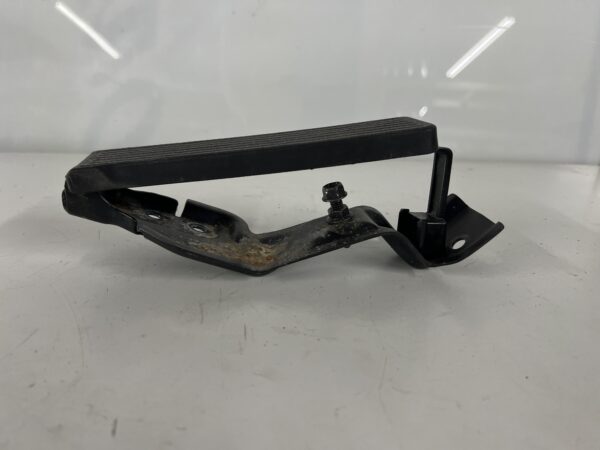 Gas Accelerator Pedal 2023 ISUZU NRR Diesel 5.2L 2011-2022 OEM 8980067143 - Image 4