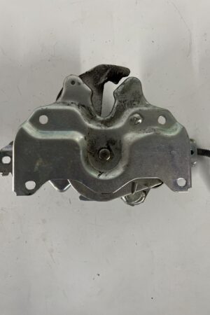 Left Cab Lock Latch 2023 ISUZU NRR Diesel 5.2L 2011-2022 OEM 8974102703
