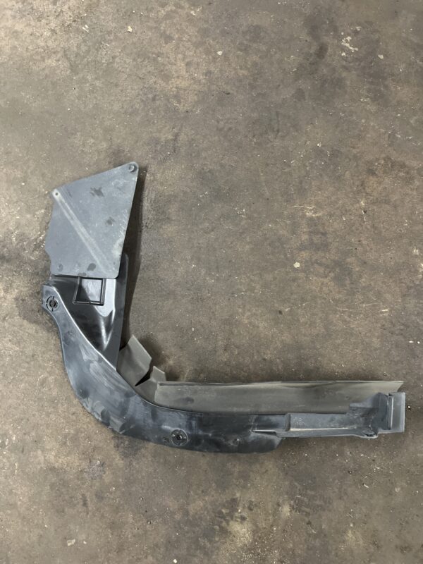 Left Cab Wheel Arch Mud Flap Cover 2023 ISUZU NRR Diesel 5.2L 2011-2022 OEM 8980227513