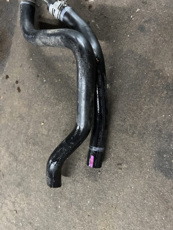 Transmission Oil Cooler Pipes 2023 ISUZU NRR Diesel 5.2L 2011-2022 OEM - Image 3