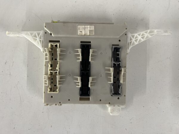 Engine Fuse Box OEM Hino 155 2019 - Image 2