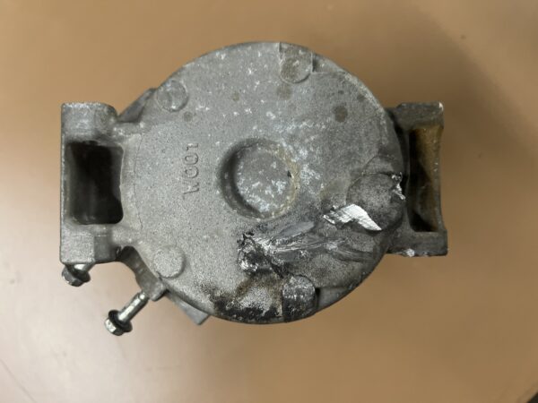 A/C Compressor OEM Hino 155 2019 - Image 2