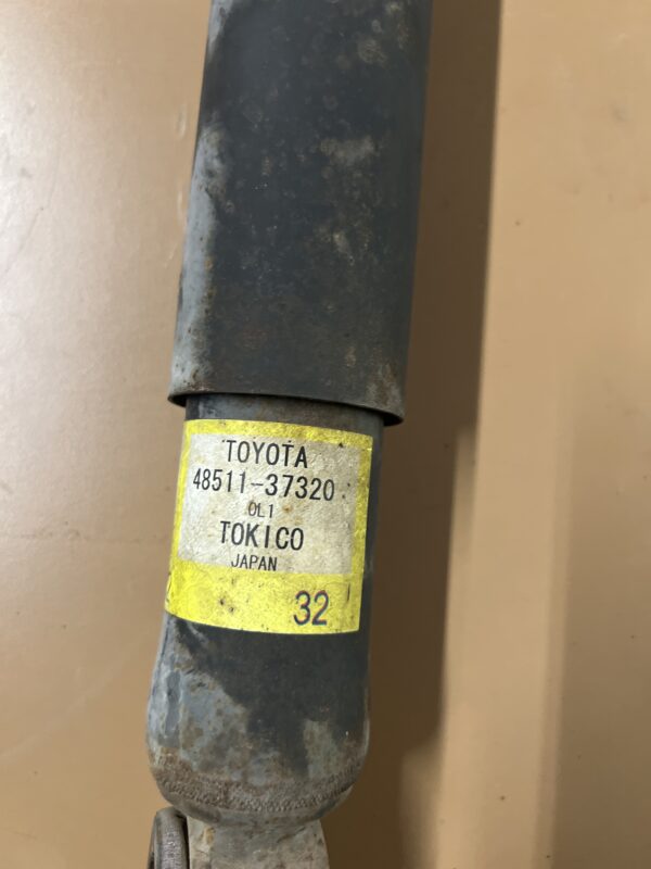 Front Shock Absorber OEM Hino 155 2019 - Image 3