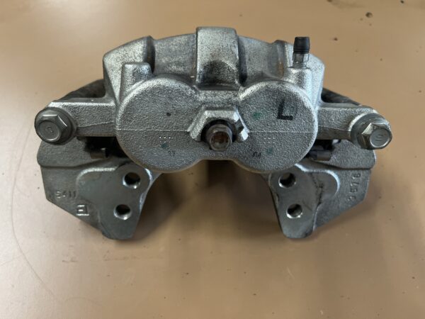 BRAKE CALIPER REAR LH OEM Hino 155 2019