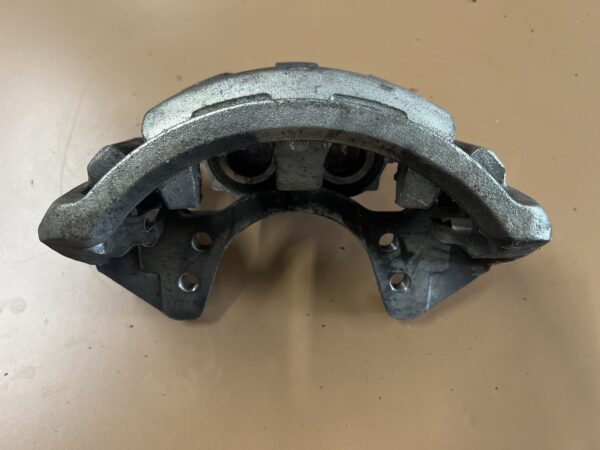 BRAKE CALIPER REAR LH OEM Hino 155 2019 - Image 4
