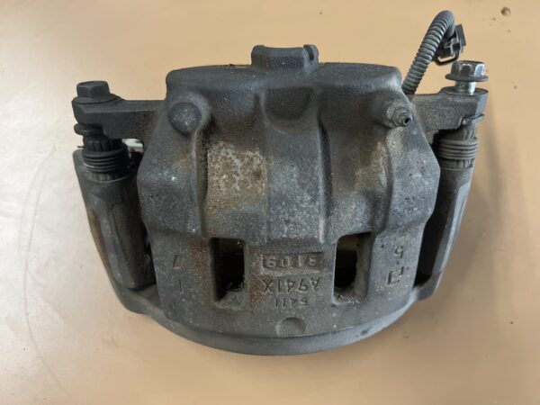 Front Right Brake Caliper OEM Hino 155 2019