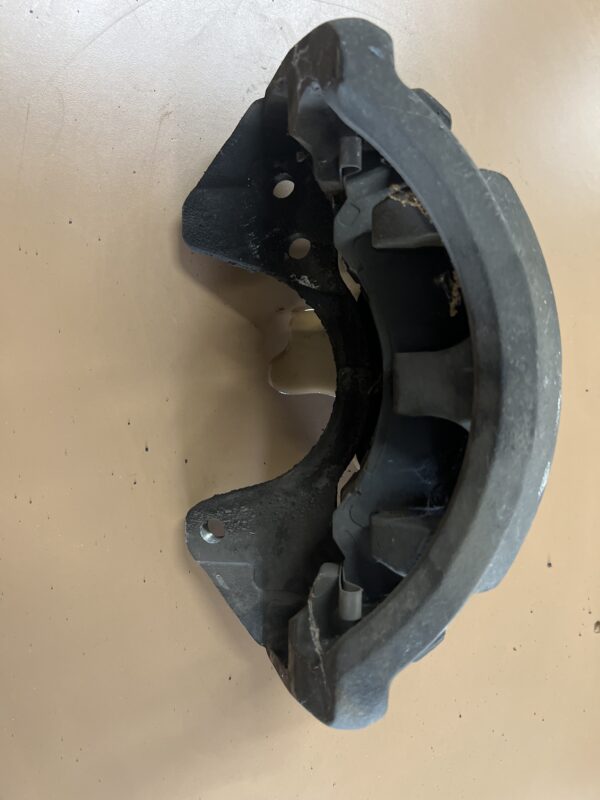 Front Right Brake Caliper OEM Hino 155 2019 - Image 3