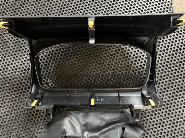 Dash Cluster Shroud OEM Hino 155 2019 - Image 2
