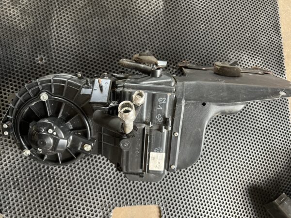 Heater Blower Fan Housing + Motor Assembly OEM Hino 155 2019