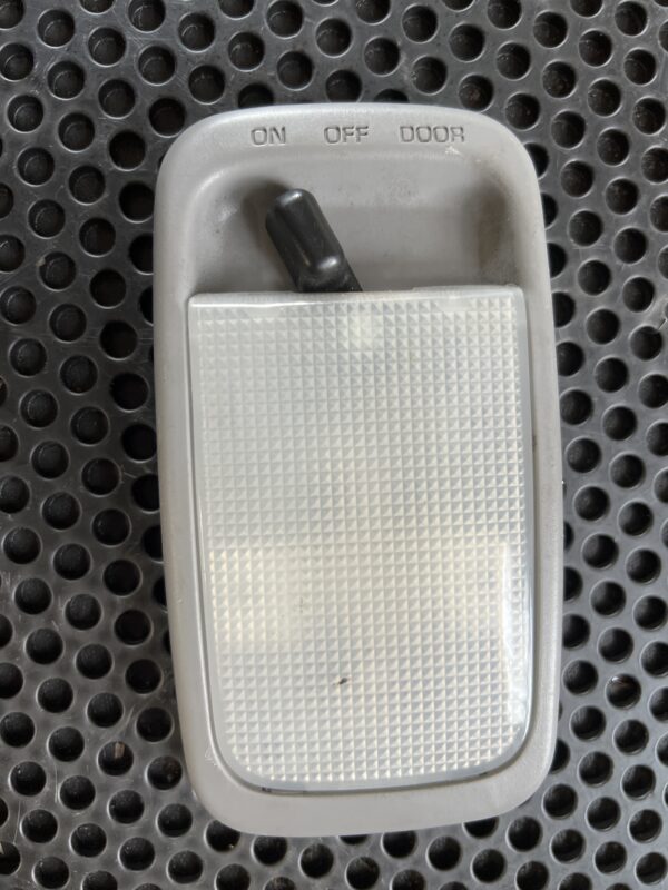 Cab Dome Lighting OEM Hino 155 2019