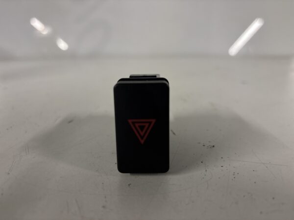 Navistar International Hazard Light Switch 4057706C3 OEM RLH-00000002 International MV607 SBA 2023