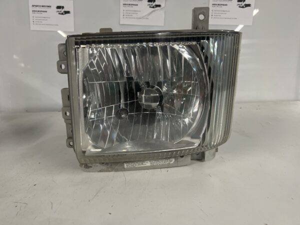Front Left Headlight Headlamp ISUZU NPR 2012-2020 OEM. w/o Bulb