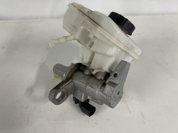 Brake Master Cylinder w/ Reservoir Audi A6 2019-2023 OEM 4K0611301 1K0945459B - Image 2