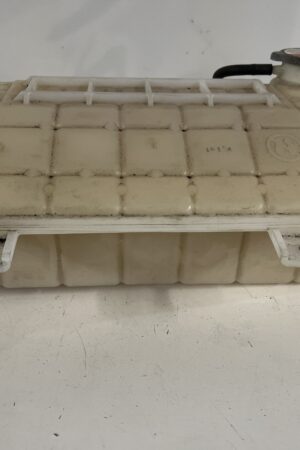 Radiator Coolant Reservoir HINO 268 2023 OEM