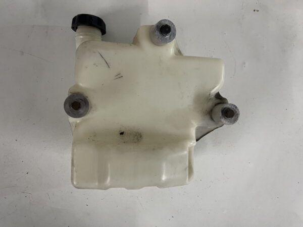 Washer Reservoir FREIGHTLINER M2 106 OEM A22-72446-000 - Image 5