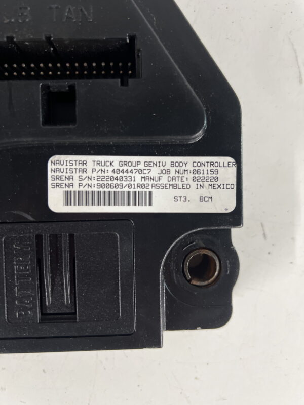 Body BCM Control Module INTERNATIONAL LT 2020-2022 OEM 4044470C7 - Image 3