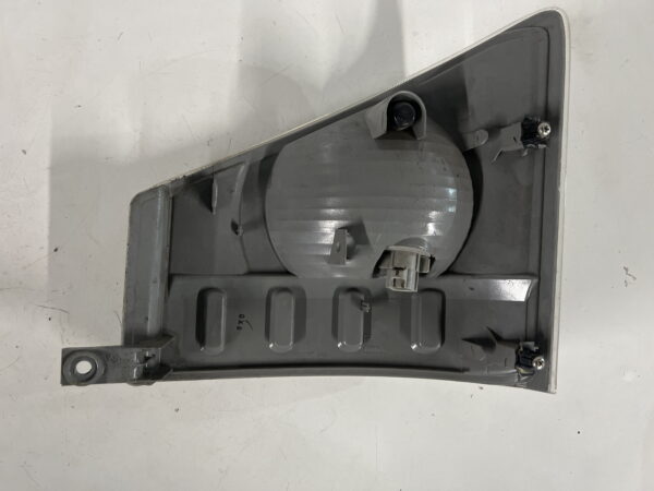 Front Right Corner Parking Light Lamp ISUZU NPR 2012-2020 OEM 210-21873 - Image 2