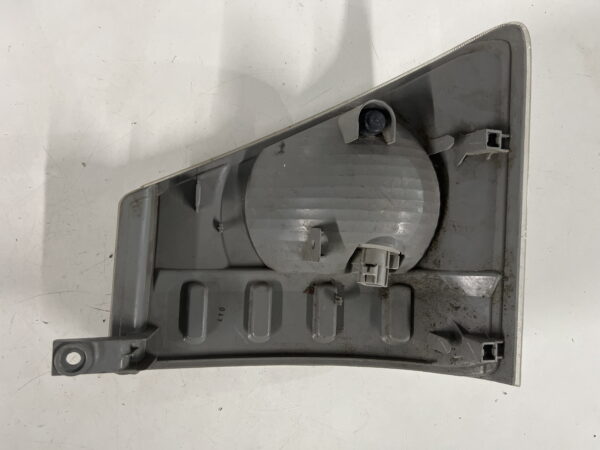 Front Right Corner Parking Light Lamp ISUZU NPR 2012-2020 OEM 210-21873 - Image 2