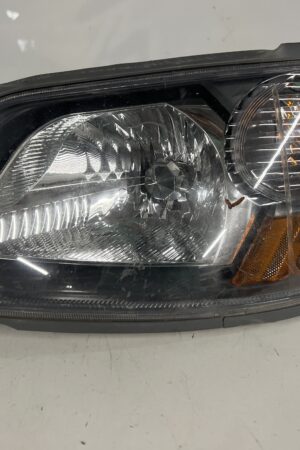 Front Left Headlight Headlamp HINO 165 2011-2017 OEM. Broken Mounts