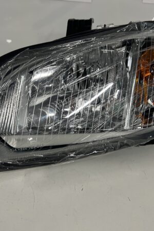 Front Left Headlight Headlamp FREIGHTLINER M2 106 2005-2016 New Aftermarket