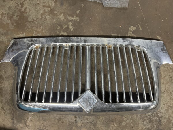 Front Grille INTERNATIONAL OEM