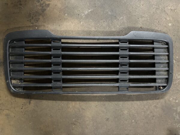 Front Grille FREIGHTLINER M2 106 OEM 17-14787-005