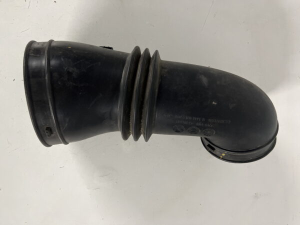 Air Cleaner Air Duct w/ Sensor INTERNATIONAL OEM 4031860C92