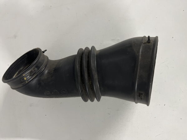 Air Cleaner Air Duct w/ Sensor INTERNATIONAL OEM 4031860C92 - Image 2