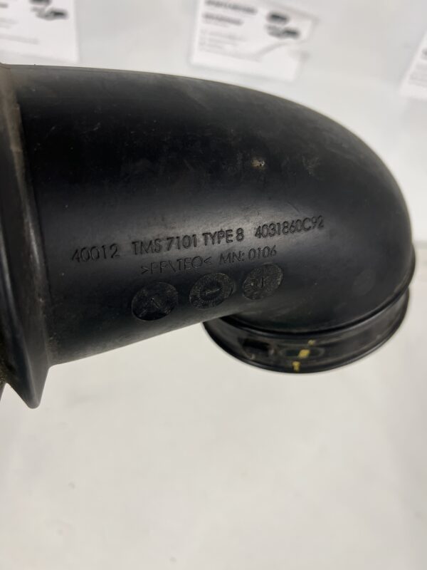 Air Cleaner Air Duct w/ Sensor INTERNATIONAL OEM 4031860C92 - Image 4
