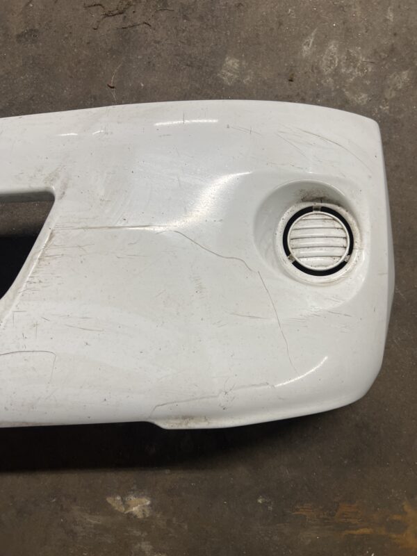 Front Bumper Face Bar HINO 195 OEM. Scuffs & Scratches - Image 3