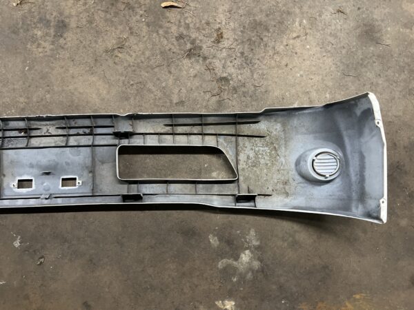 Front Bumper Face Bar HINO 195 OEM. Scuffs & Scratches - Image 5