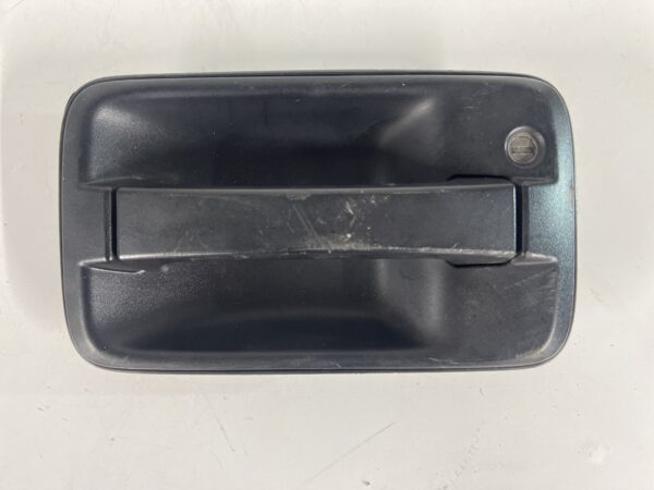 Front Left Door Outside Handle w/ Lock Cylinder ISUZU NPR OEM. Scratches