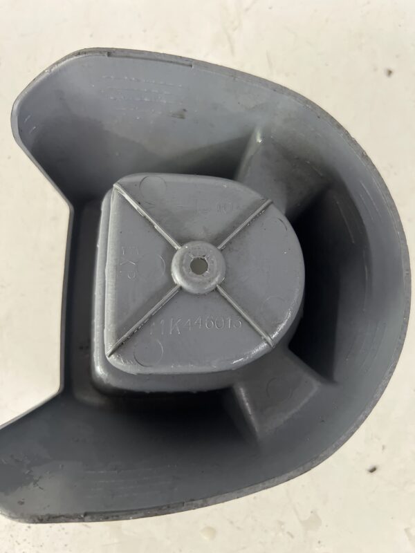 Front Floor Console Mitsubishi FUSO OEM MK446013 - Image 3