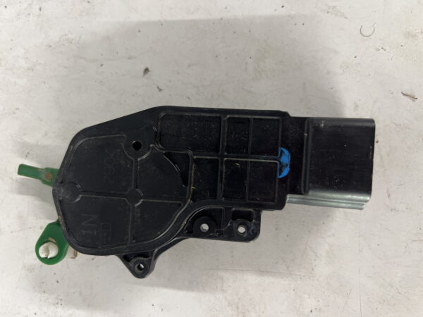 Front Right Door Lock Actuator Motor ISUZU NPR-HD Diesel 2011-2023 OEM - Image 2